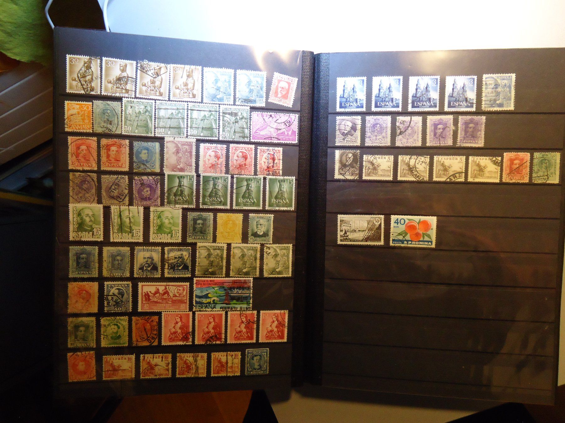 Tutti i francobolli: Briefmarken Briefmarkenalbum – Usato da Hinterkappelen venduto da Roku5 7
