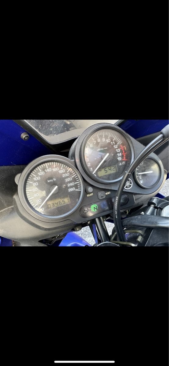 Yamaha Strada: Yamaha fzs600 – Usato da Flums venduto da m-m.a22 4