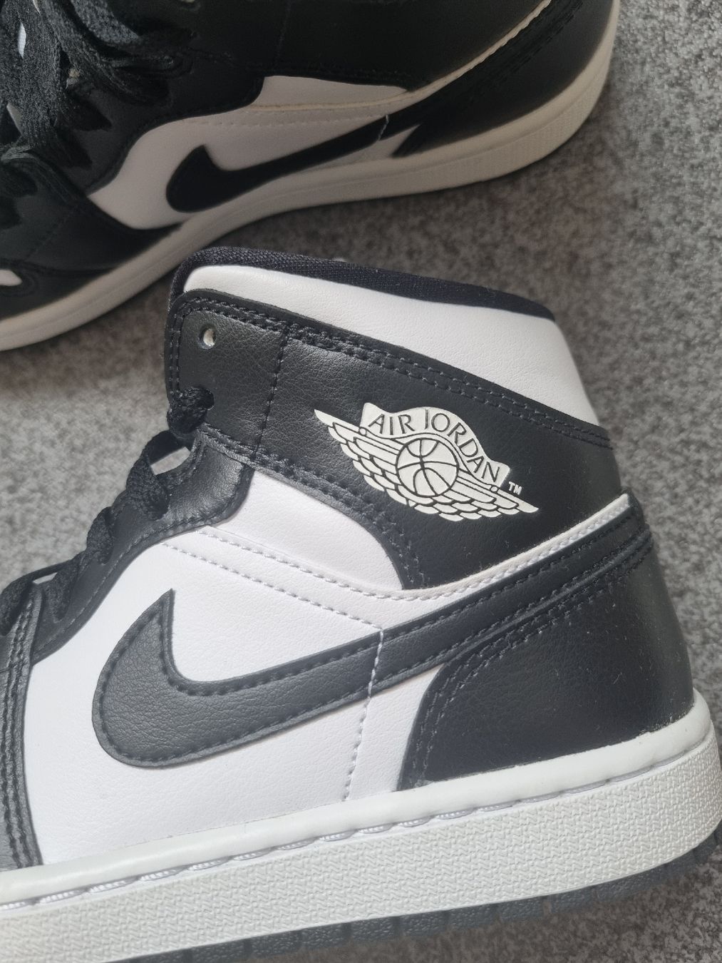 Jordan Scarpe da uomo: Air Jordan 1 Mid, Grösse 37.5 – Usato da Malters venduto da alina.h 2