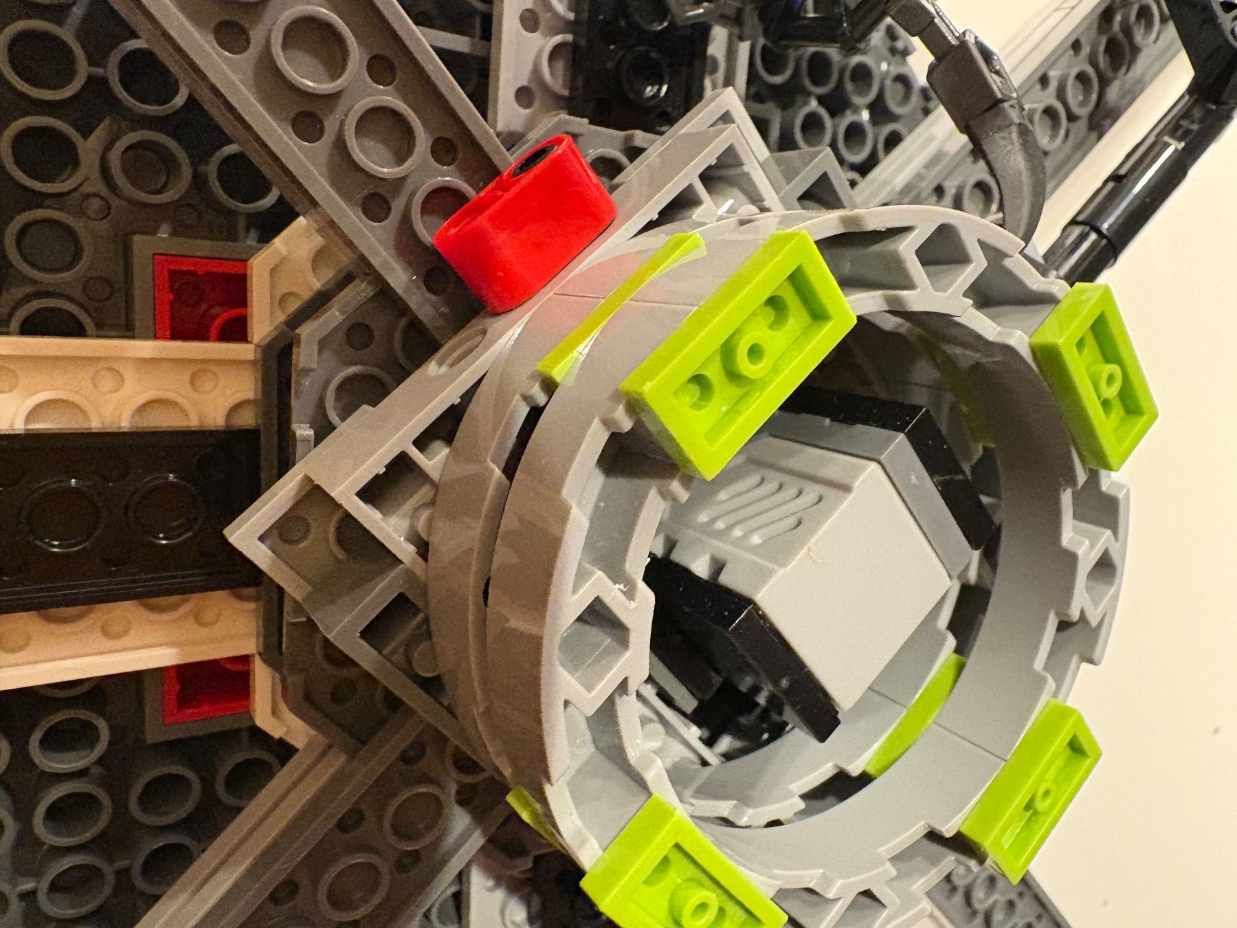 Lego Kit di costruzioni: LEGO Alien Conquest 7065 - Alienraumschiff – Usato da Zweisimmen venduto da Domii 6