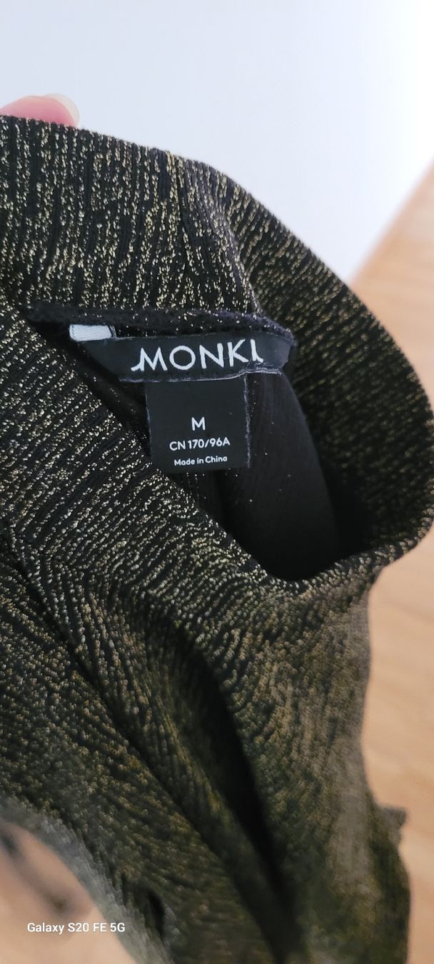 Kleider: Damen Kleid Monki Gr.M – Gebraucht aus Oberaach von Svea11 8