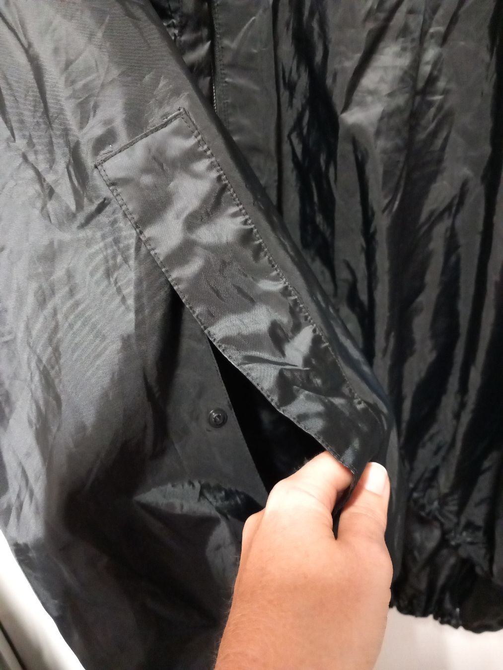 Sonstige Kleidung & Accessoires: Sherpa Regenponcho schwarz Gr.M – Gebraucht aus Gwatt (Thun) von umwelt-brocki 2