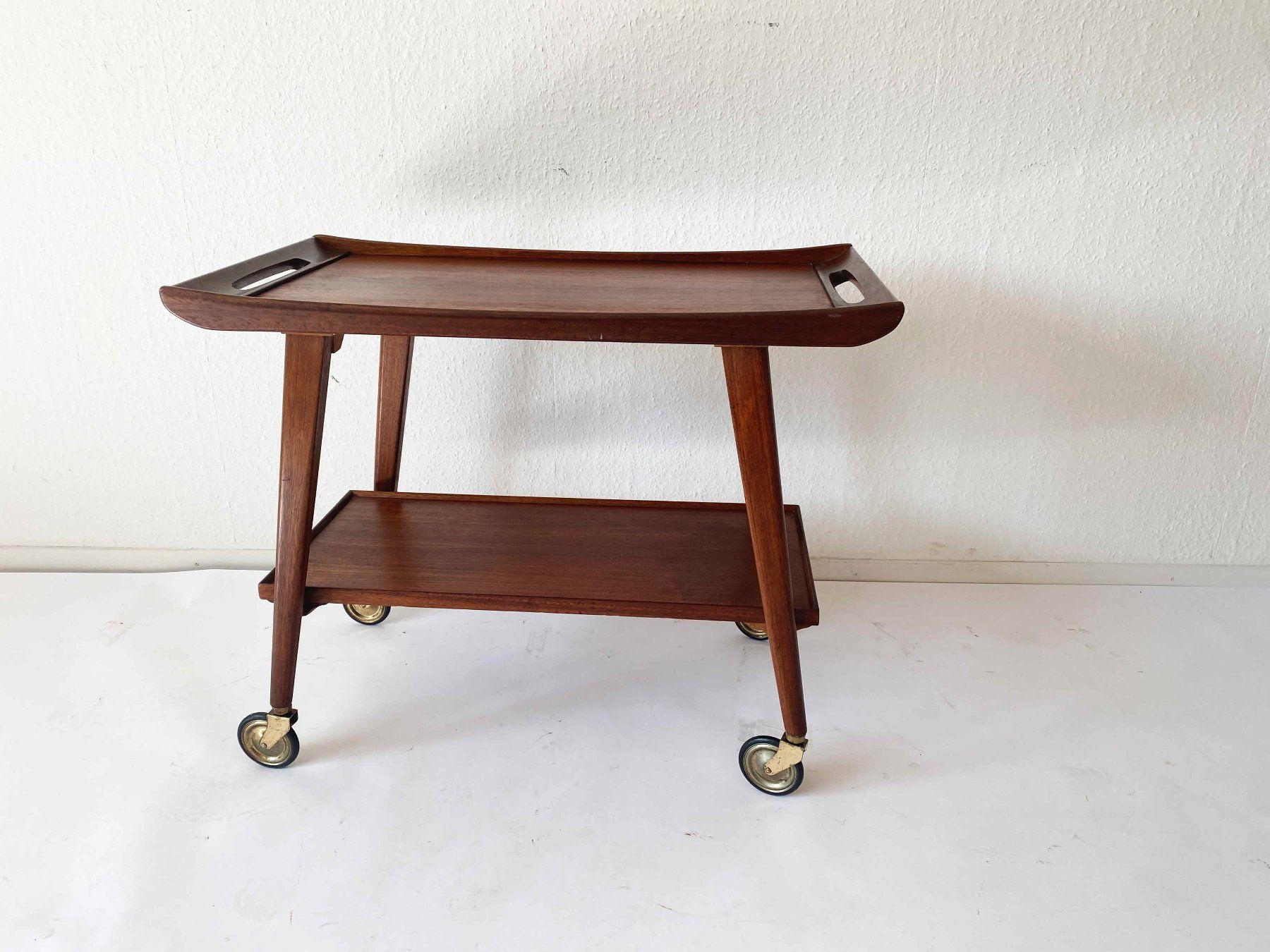 Carrelli di servizio: Teak Servier Wagen von Opal – Usato da Beringen venduto da Kultgut