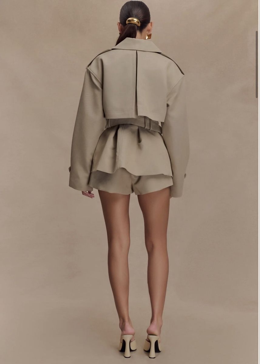 Cappotti: Meshki Trenchcoat – Usato da Neuhausen venduto da ann_t9kn 2
