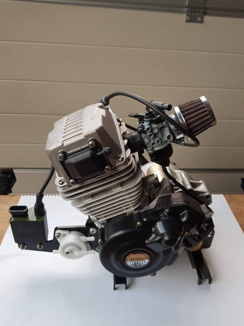 Piaggio Motoren: Piaggio 50ccm 4-Takt Kartmotor – Neu (gemäss Beschreibung) aus Bretzwil von Electronik01