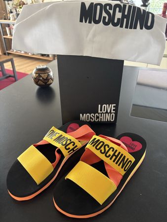 Love Moschino Sandals, Size 36 Neu