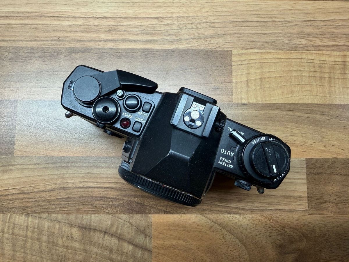 Olympus Appareil photo: Olympus OM-4 Ti ohne Objektiv – D'occasion à Wittnau par Princcx3 2