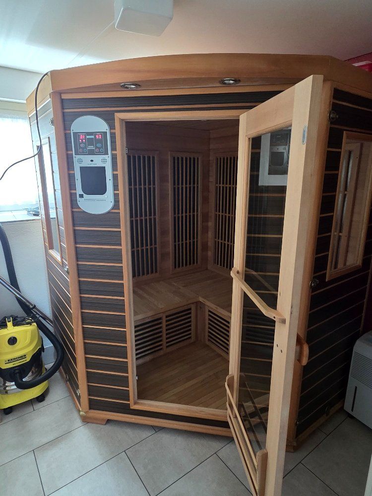Sauna & Zubehör: Infrarot Sauna – Gebraucht aus Gähwil von Halby