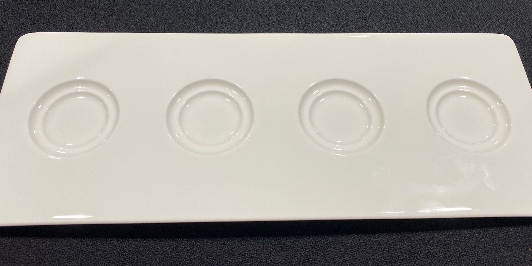 Dibbern Piatti: DIBBERN - FINE BONE CHINA - Teller/Tablett 13x34 cm weiss – Usato da Bern venduto da Cucina10 1