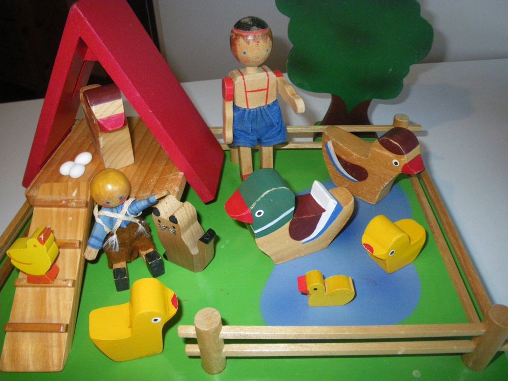 Bauernhof Stall Holztiere Entenhaus Teich & 2 Figuren Kaufen auf Ricardo
