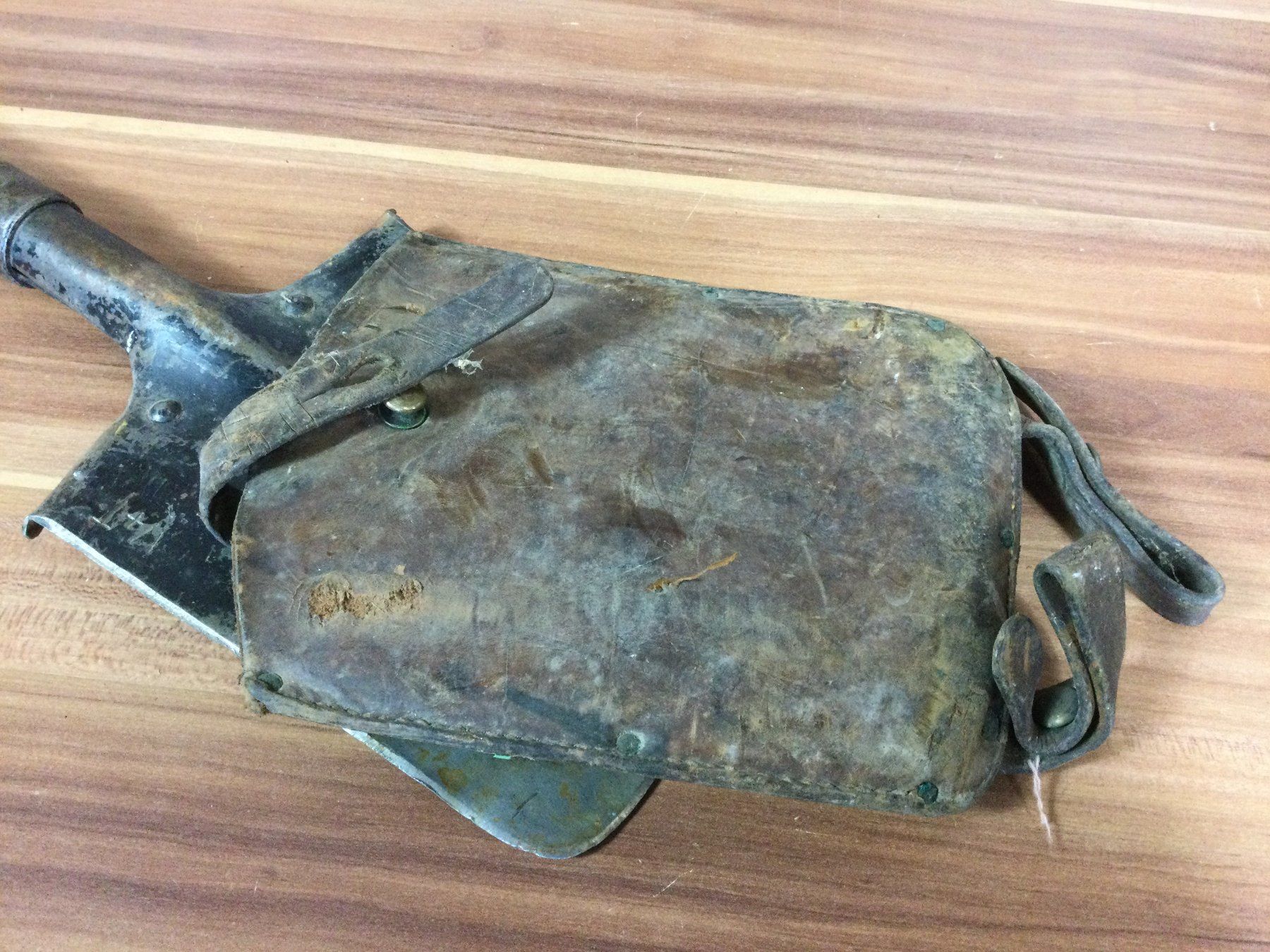 Schweizer Armee Armi bianche: Originaler Schweizer Armee Spaten mit Ledertasche! – Usato da Wangen SZ venduto da kuriosum12 4