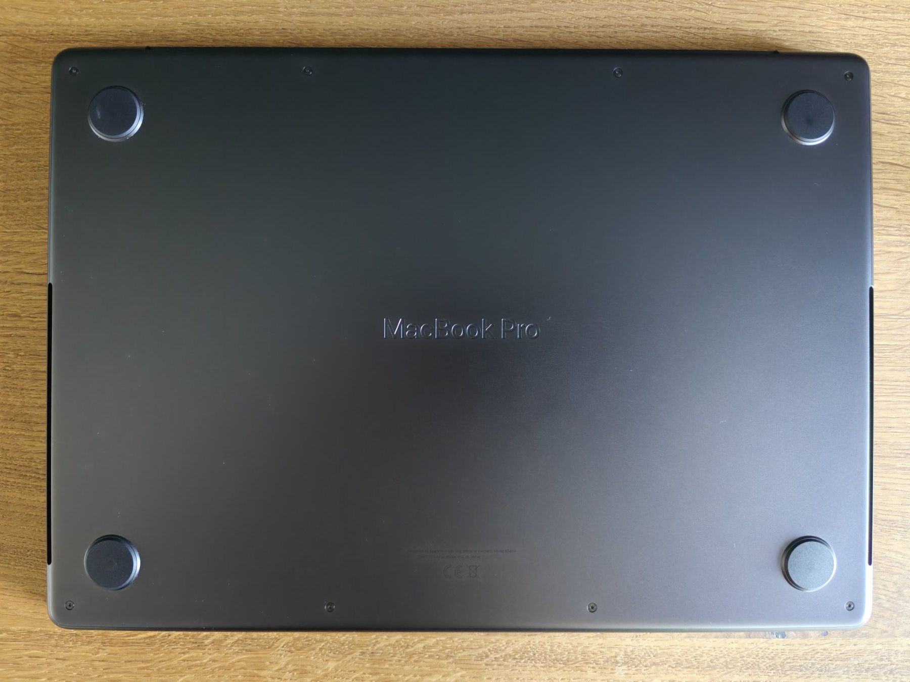 Apple Notebook: Apple MacBook Pro | M5 | 16 GB | 512 GB | CH-Layout – Usato da Schaffhausen venduto da edelbrock 4