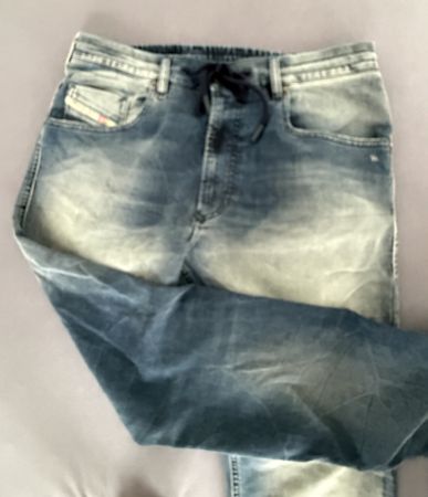 DIESEL Krooley Tapered Jeans