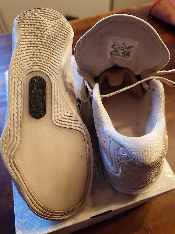 Jordan Scarpe da uomo: Jordan Zion 3 SE – Nuovo (secondo la descrizione) da Diessenhofen venduto da chu_2klg 1