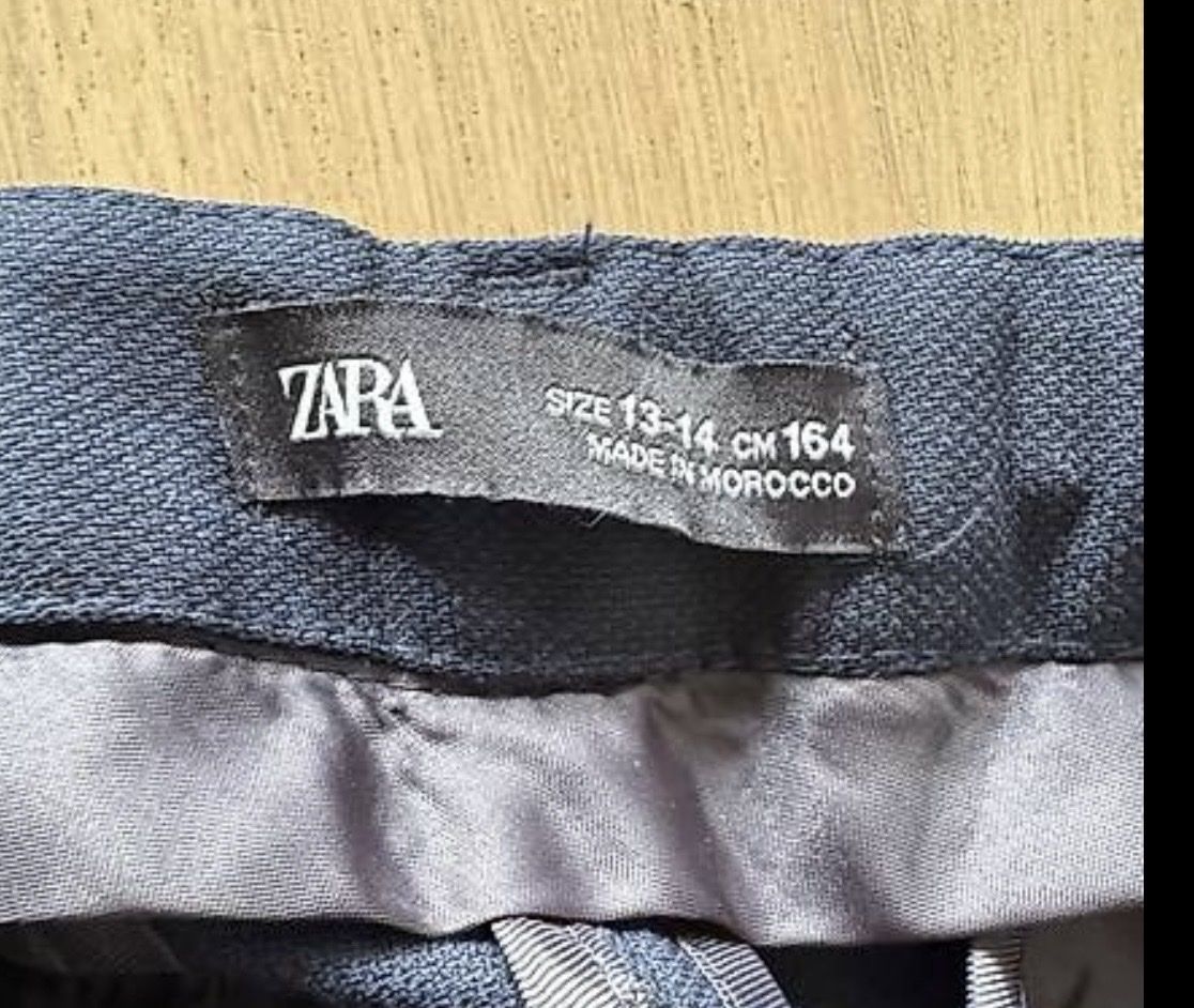 Zara Completi: Marineblauer ZARA-Anzug – Usato da Widnau venduto da Dijana_A 3