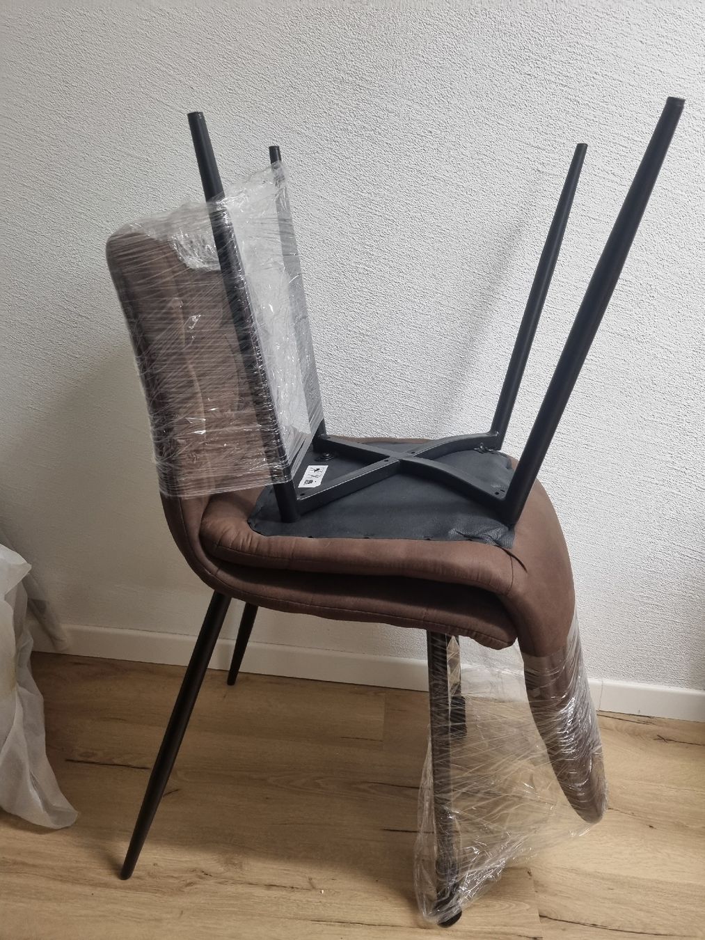 Chaises: Esszimmerstuhl Braun 6 Stück – Neuf (Voir description) à Luzern par Milena345 1