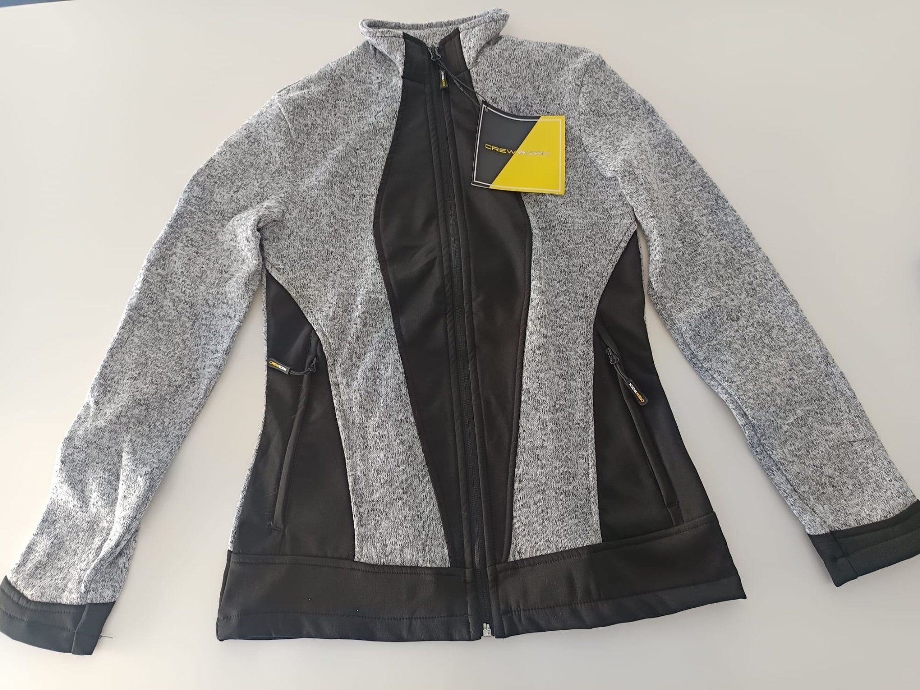 Jacken: Neue Crewwork Damen Strickjacke Gr. S – Neu und originalverpackt aus Buchs SG von sem_vd5r