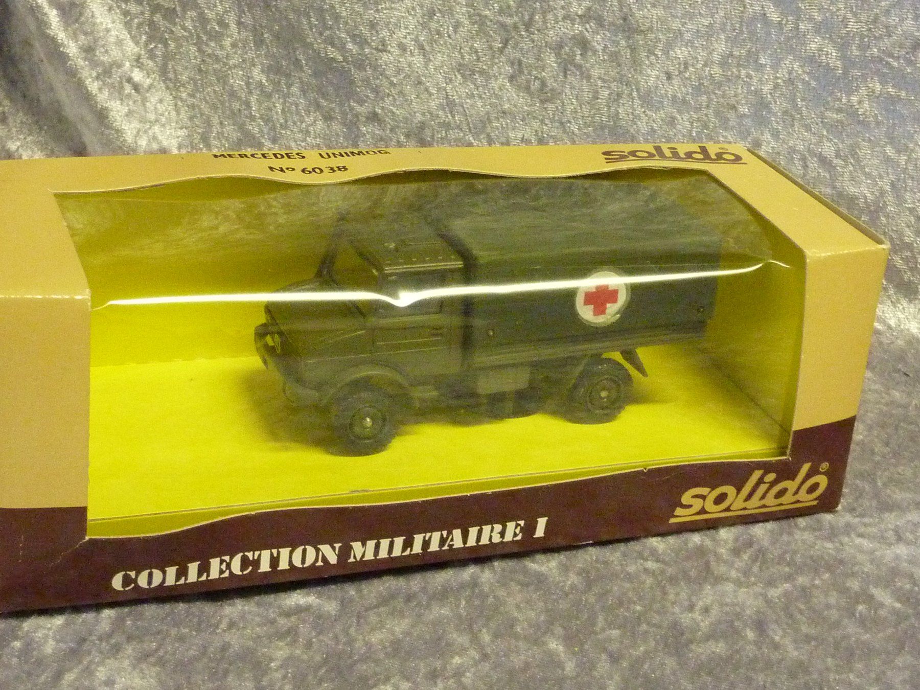 Unimog Modellautos: Mercedes Unimog Military – Gebraucht aus Dürrenäsch von modellautos4you