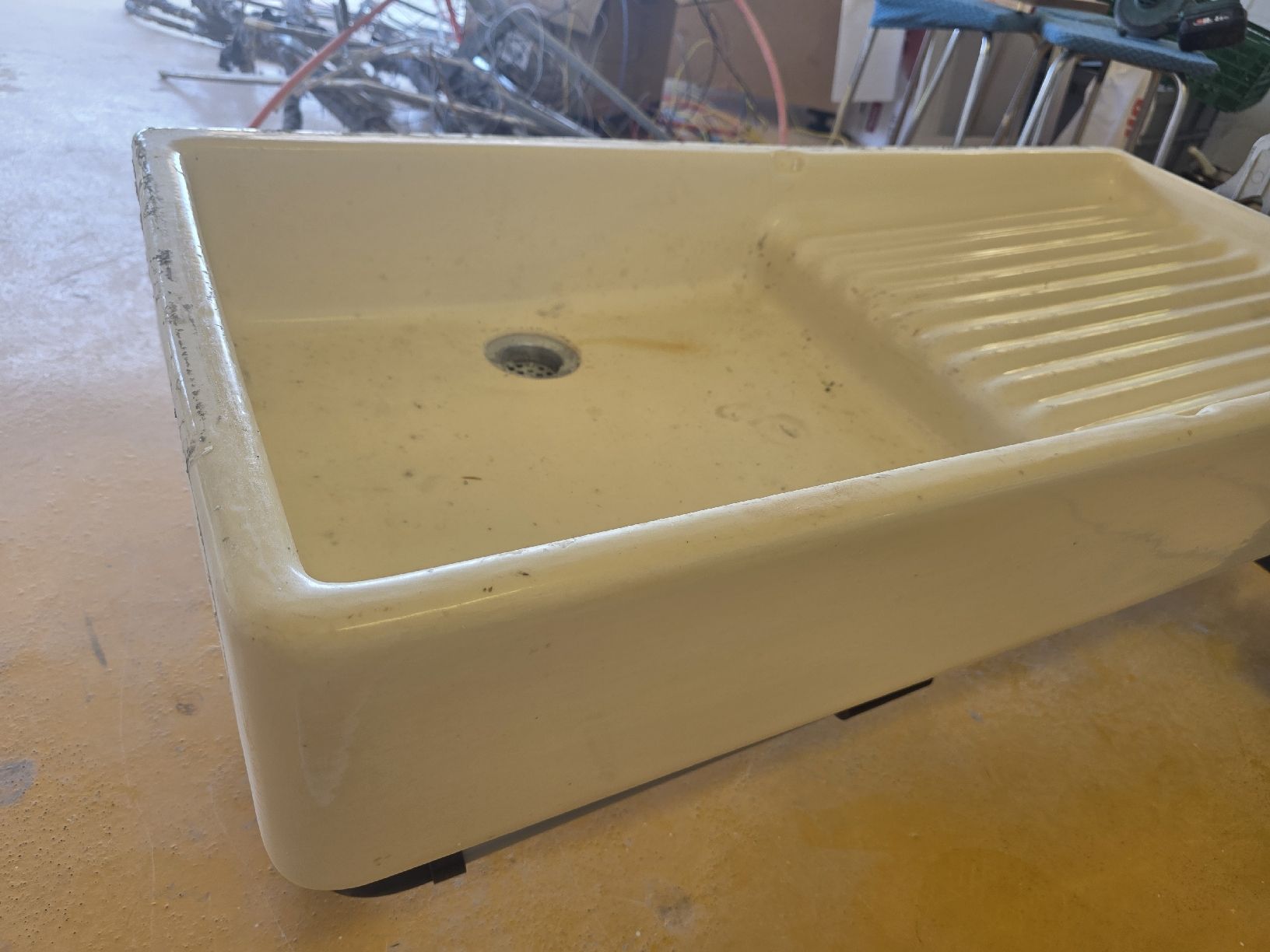 Laufen Spülbecken & Waschbecken: Waschtisch Marke Laufen - nostalgischer Klassiker – Gebraucht aus Hausen am Albis von Speedy1968