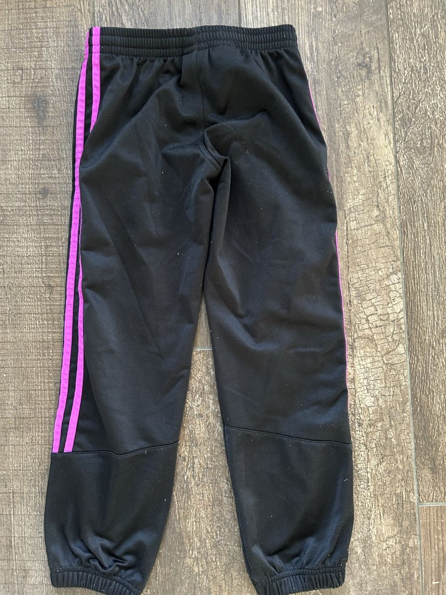 Adidas Pantalons: Trainerhosen – D'occasion à Herznach par lu1eg 1