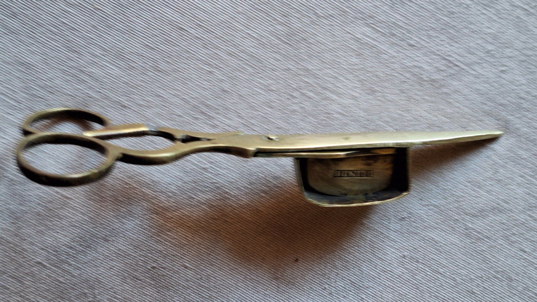 Candele: alter Messing Kerzenlöscher , Dochtschneider – Usato da Dornach venduto da majo8689 4