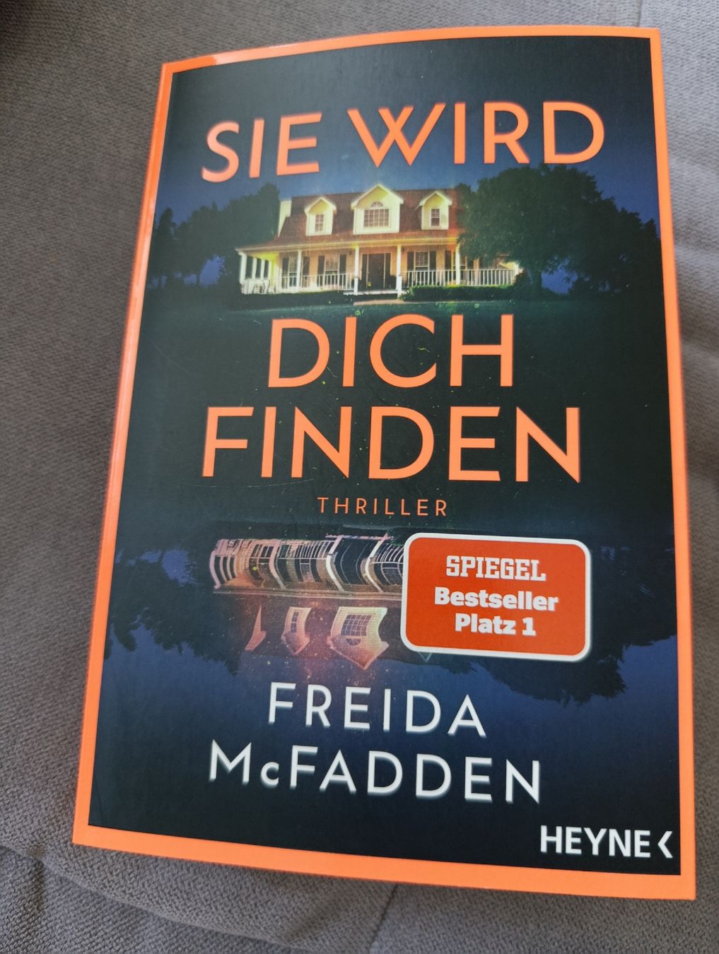 Livres: Freida McFadden Sie wird dich finden – D'occasion à Bellach par TORA4