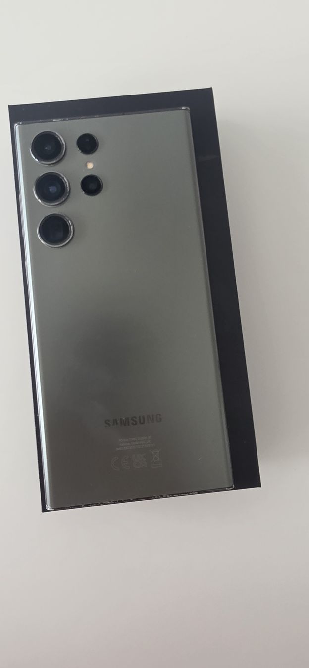 Samsung Telefoni cellulari / Smartphones: Samsung Galaxy S23 Ultra Smartphone – Usato da Sargans venduto da dun_72x5 3