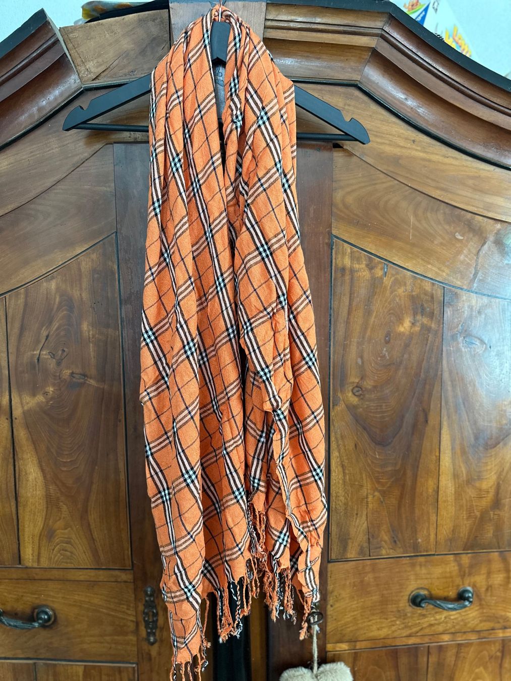 Foulard & Sciarpe: Warmer Herbstschal, Orange Kariert mit Fransen – Usato da Schaan venduto da Hermine2018