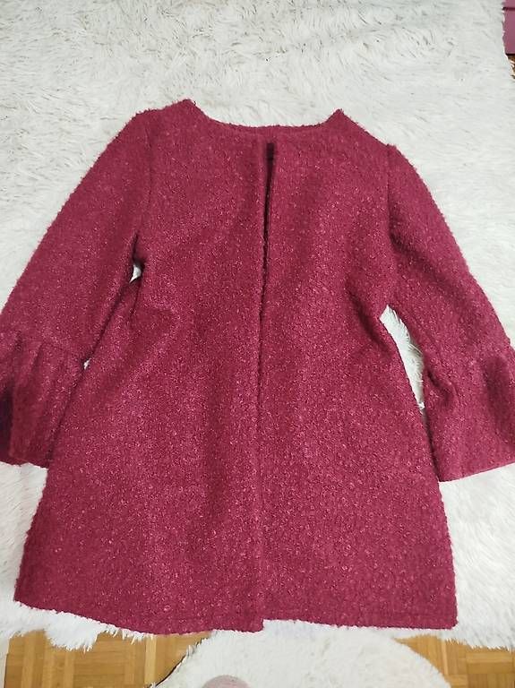 Cappotti: Cappotto rosso – Usato da Chiasso venduto da CarmeloNicotra