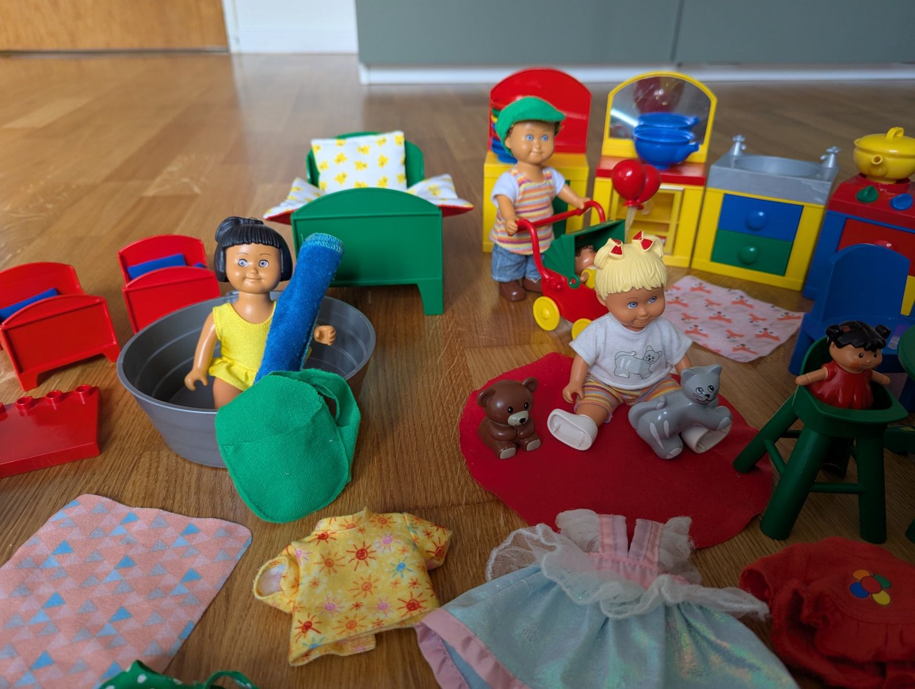 Lego Giocattoli: Lego Duplo Explore Dolls/ Grosse Puppen 3 – Usato da Ormalingen venduto da marithias23 6
