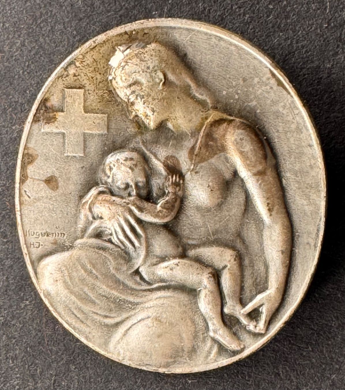 Spille & Fermagli: 1. August Medaille 1945, Mutter mit Kind – Usato da Andwil SG venduto da Ariisa1234