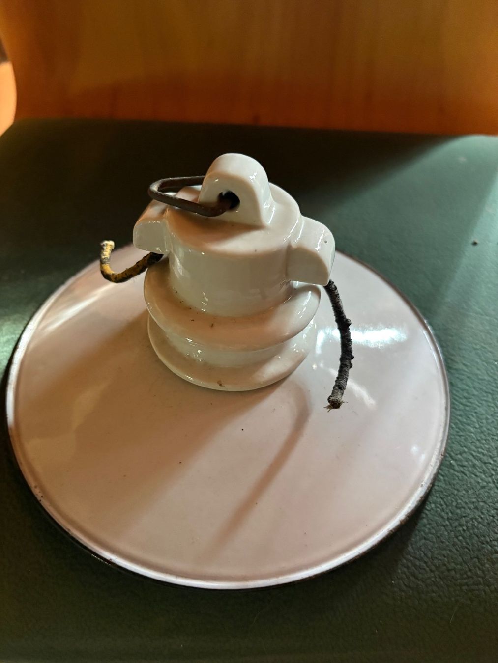 Lampadari & plafoniere: Lampenschirm  Emaille weiss alt gebraucht – Usato da Reichenbach im Kandertal venduto da rue_88nv 1