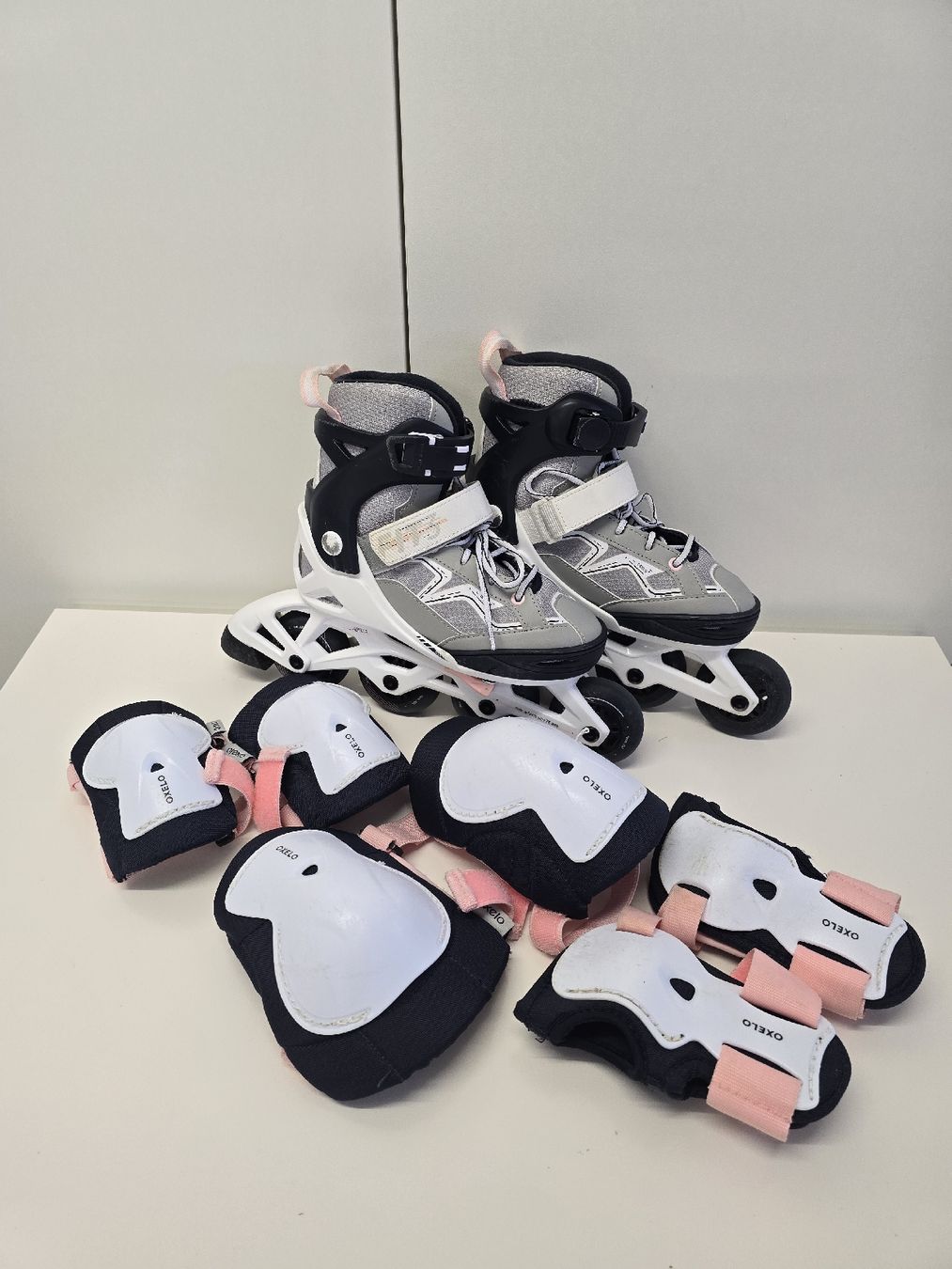 Pattini in linea & Pattini a rotelle: Inline Skates Gr.32-35 – Usato da St. Gallen venduto da CAPYCORP