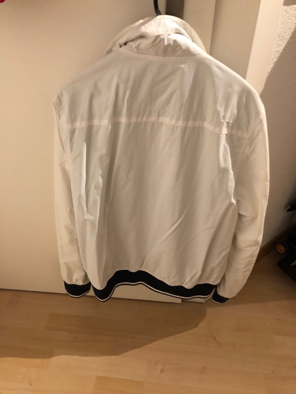 Tommy Hilfiger Giacche: Tommy Hilfiger Jacke Grösse M – Nuovo (secondo la descrizione) da Safenwil venduto da Johnwick1986 2