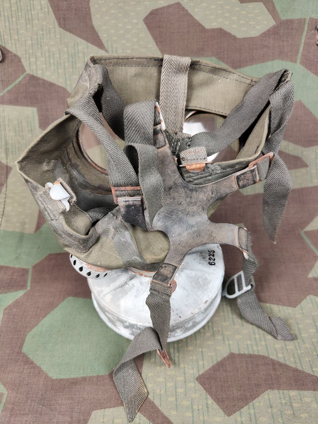 Uniformen: Gasmaske M44 mit Filter (zivil) – Gebraucht aus Bauma von SwissMilitaria 4