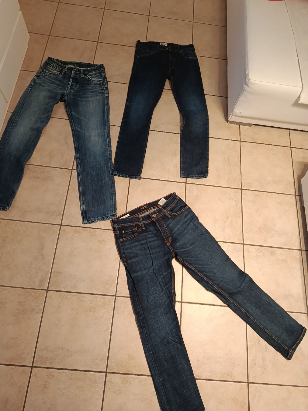 Hosen: 3 Jeans  – Gebraucht aus Unterlunkhofen von kha_wr95