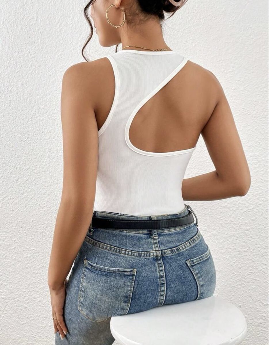 Shein Top: Top asymétrique S 🦴 – Nuovo (secondo la descrizione) da Bramois venduto da cyr_sb8d 1
