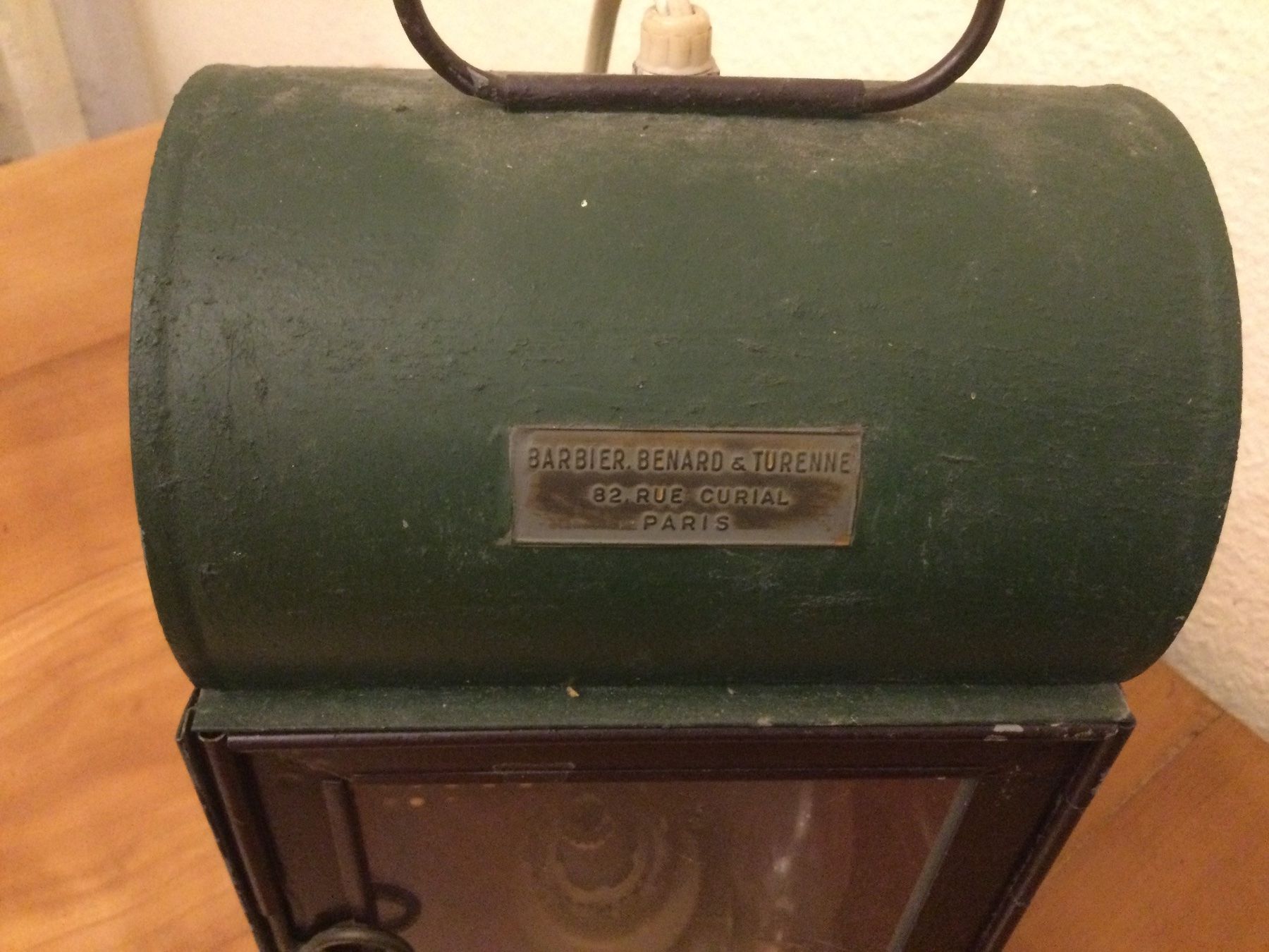 Lampade: Antike Laterne, mit Glühbirnenmechanismus – Usato da Adliswil venduto da luzia31 2