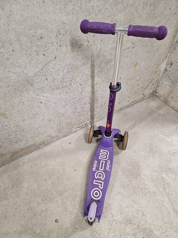Veicoli per bambini: Trottinette pour enfant – Usato da Villars-sur-Glâne venduto da Agnie80 1