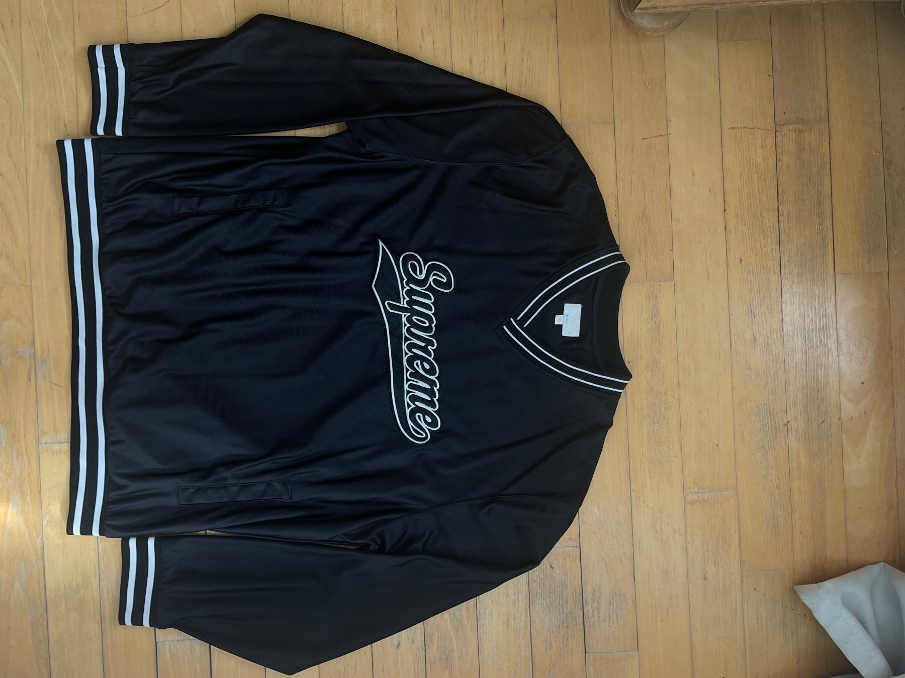 Maglioni & Felpe: Supreme Pullover Schwarz, Top Zustand, Grösse XL! – Usato da Gockhausen venduto da max_t9mh