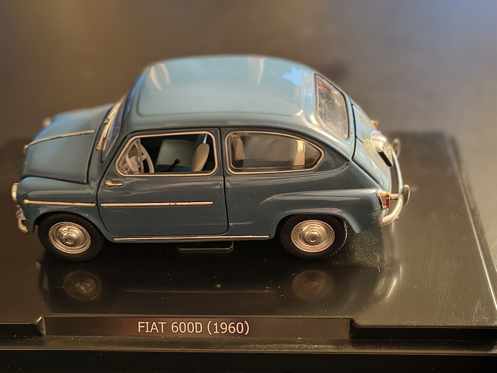 Fiat Modellini d'auto: FIAT 600D (1960) – Nuovo (secondo la descrizione) da Oberglatt ZH venduto da ang_7znb 4