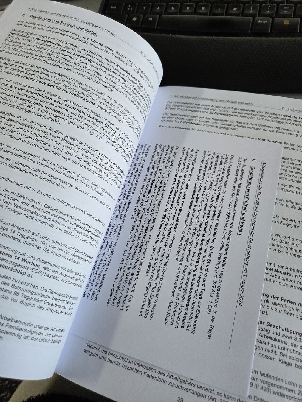 Bücher: Tatbestand Recht Band 8 – Gebraucht aus Lostorf von _Venus_ 3