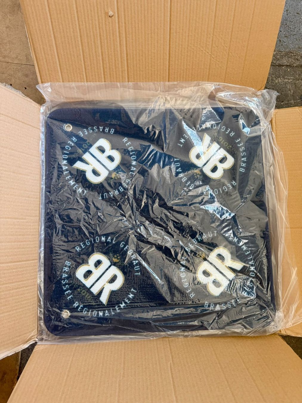 Spielmatte: Jass Teppich NEU im  original Karton – Neu und originalverpackt aus Rossrüti von Workoholic63 3