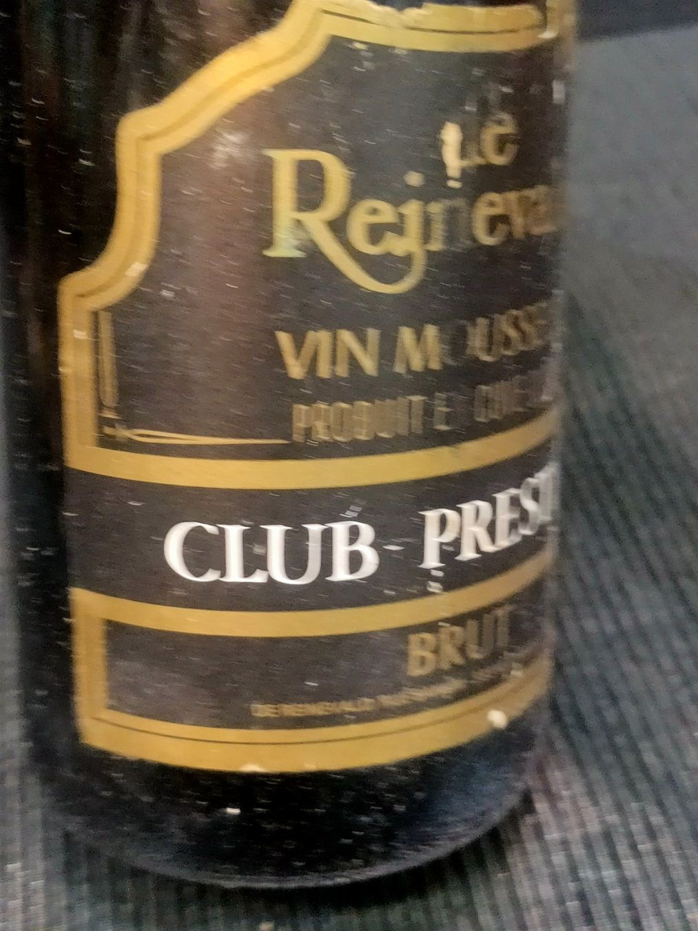 Vino: LE REINEVALD VIN MOUSSEUX – Nuovo (secondo la descrizione) da Genève venduto da Leboucheoreilles 4