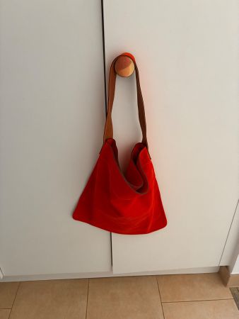 Sac Gérard Darel en cuir suédé orange, état d'occasion