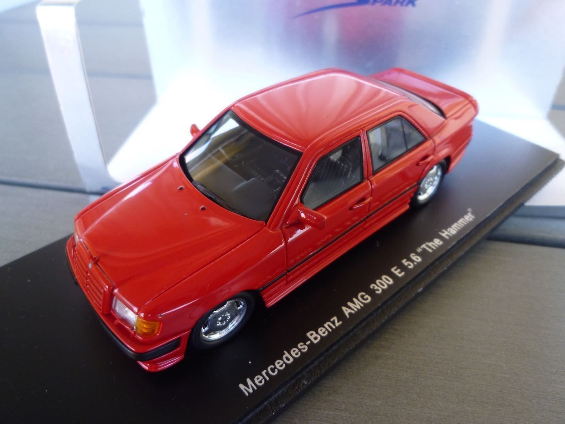 Mercedes-Benz Modellini d'auto: Mercedes AMG 300 E 5.6 "The Hammer" – Nuovo e nell'imballaggio originale da Flawil venduto da Imperiosud 7