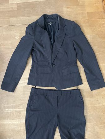 Blauer Hosenanzug Nulu Gr. 38