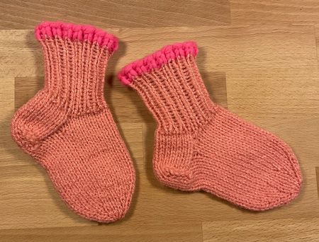 Babysocken Pink / Rosa - handgestrickt - Grösse 21 -22 - NEU
