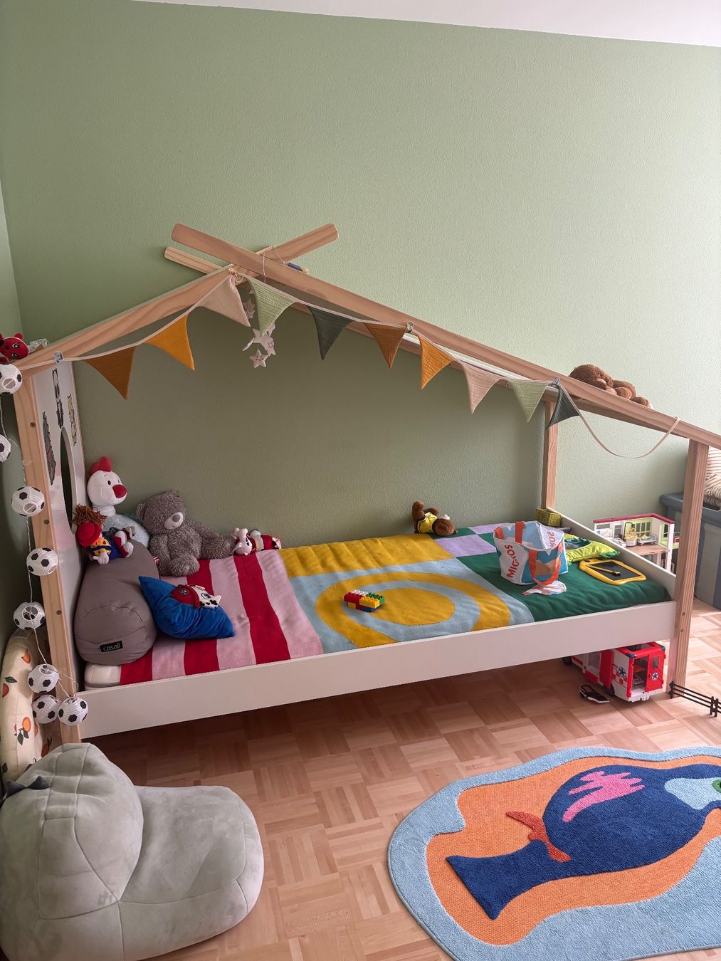 Pfister Letti: Kinderbett Hausform 90x200 – Nuovo (secondo la descrizione) da Luzern venduto da san_9xb9 1