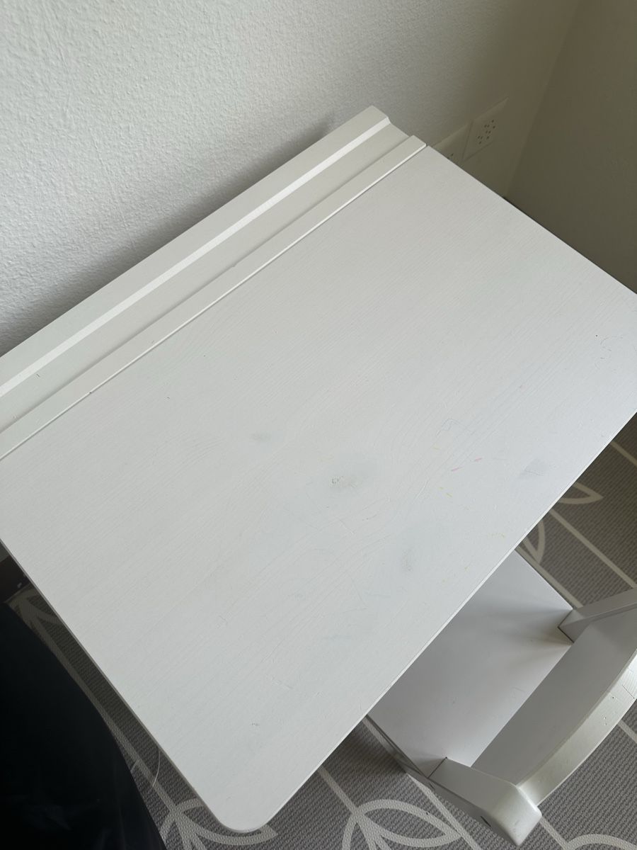 Scrivanie: Ikea Kindertisch, Pult, Schreibtisch – Usato da Winterthur venduto da pompowerpuff 2